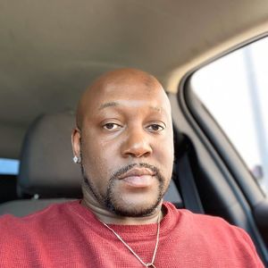 Meet your Posher, Troy